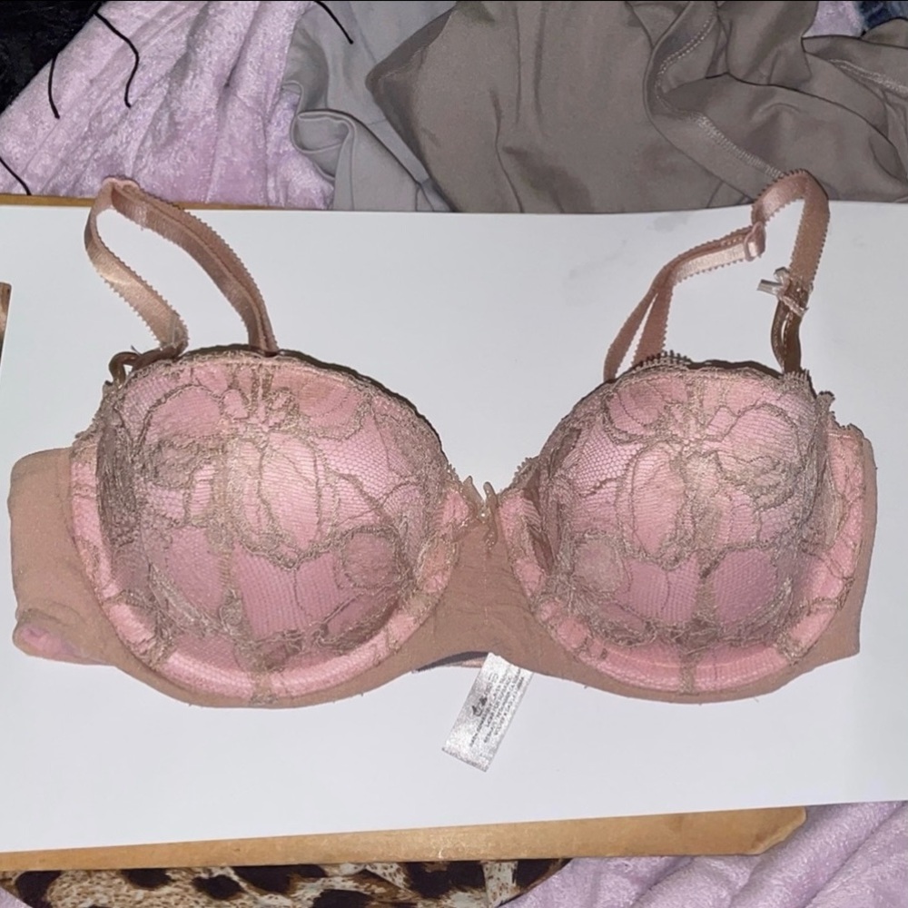 Elegant Pink Lace Bra